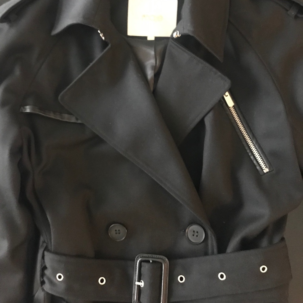Fall/ raincoat - Picture 7 of 8